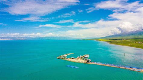 西宁至青海湖旅游专列