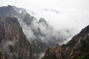 超级月亮下的壮丽瞬间，60秒看全国多地美景