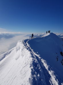 滑向冬日仙境，探访八达岭滑雪场的冰雪乐土